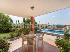 Houses (detached house), 232 m², near bus and train