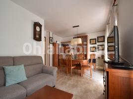 Pis, 101 m², prop de bus i tren