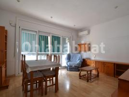 Flat, 85 m², near bus and train