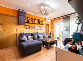 Flat, 92 m², near bus and train