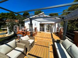  (unifamiliar aïllada), 188 m², près de bus et de train, Lloret Blau