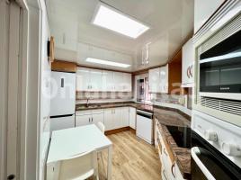Flat, 65 m², near bus and train