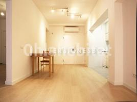 For rent flat, 78 m², close to bus and metro, almost new, Sant Antoni