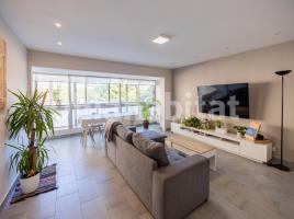 Flat, 98 m², near bus and train