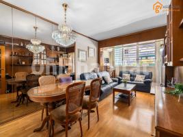 Flat, 80 m², close to bus and metro