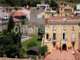 Casa (unifamiliar aislada), 733 m², cerca de bus y tren