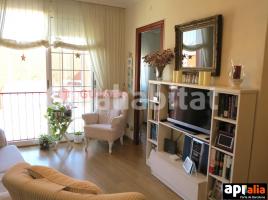 Flat, 85.99 m², near bus and train