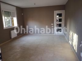 Houses (terraced house), 470 m², almost new