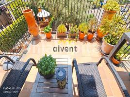 Casa (unifamiliar adosada), 205 m², seminuevo, Zona