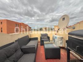 Dúplex, 120 m², cerca de bus y tren