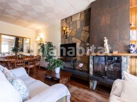 Houses (detached house), 316 m², near bus and train, Sol i Padris