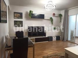 Piso, 70 m², cerca de bus y tren