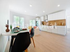 Flat, 76 m², near bus and train