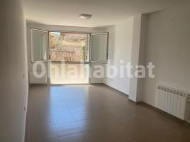 For rent flat, 60 m², near bus and train, almost new