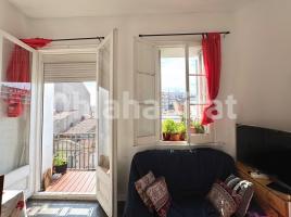Pis, 58 m², près de bus et de train
