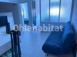 Piso, 70 m², cerca de bus y tren, Calle de la Sagrada Família