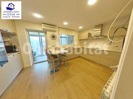 Casa (unifamiliar adosada), 230 m², cerca de bus y tren, Calle del Carrilet