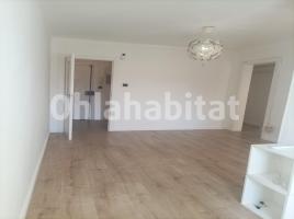 Pis, 57 m², prop de bus i tren
