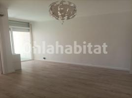 Pis, 57 m², prop de bus i tren