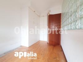 Pis, 65 m², prop de bus i tren