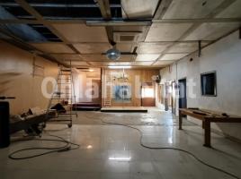 Nau industrial, 1076 m²