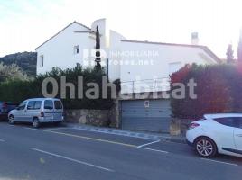Casa (unifamiliar adosada), 348 m², Zona