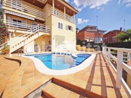 Casa (unifamiliar adosada), 265 m², Zona