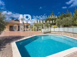 Houses (terraced house), 220 m², Zona