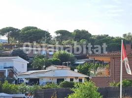 Casa (xalet / torre), 220 m²