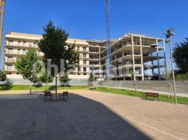 Pis, 60 m², prop de bus i tren, nou
