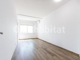 Piso, 79 m², cerca de bus y tren