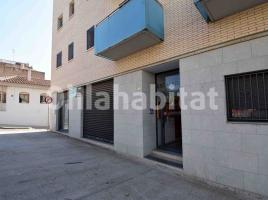 Business premises, 153 m², near bus and train, Plaza Hort de la Florit, 1