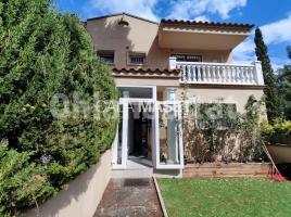 Casa (unifamiliar adossada), 238 m², Calle Hortensia