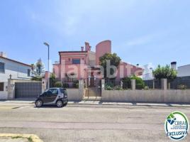 Casa (xalet / torre), 310 m², Calle de Sant Llorenç, 6