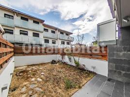  (unifamiliar adossada), 247 m², près de bus et de train, Calle de Carrasco i Formiguera, 28