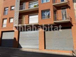 Local comercial, 68 m², seminuevo, Avenida DE MONTBRIO