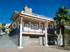 Houses (villa / tower), 203 m², Calle Valencia