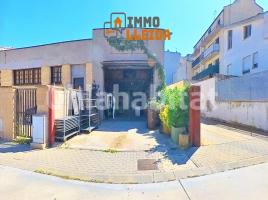 Local comercial, 151 m², prop de bus i tren, seminou, Calle de Jordi Carulla i Vila, 17