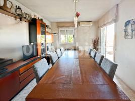 Casa (unifamiliar adosada), 311 m², Zona
