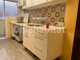 Pis, 81 m², Zona