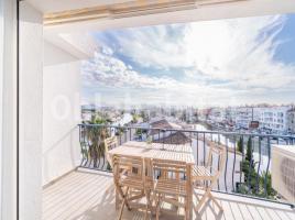 Pis, 41 m², Calle Port Empordà, 85