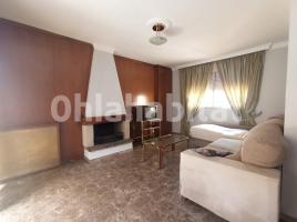 For rent flat, 120 m², near bus and train, Calle de la Muralla