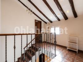 Houses (terraced house), 200 m², near bus and train