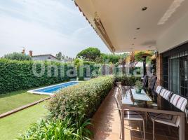 Casa (unifamiliar aislada), 251 m², Calle ROSERS