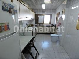 Flat, 69 m², near bus and train