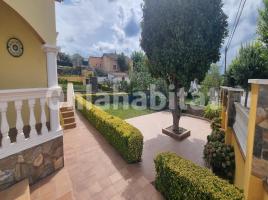 Casa (xalet / torre), 327 m²