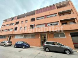 Pis, 71 m², près de bus et de train, presque neuf, Calle santa anna , 1