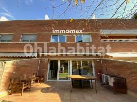 Houses (terraced house), 200 m², Zona