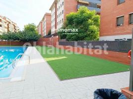 Pis, 121 m², Zona