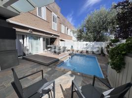 For rent Houses (terraced house), 276 m², almost new